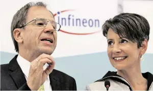  ?? BILD: SN/AP ?? Infineon-Chef Reinhard Ploss investiert, Sabine Herlitschk­a freut’s.