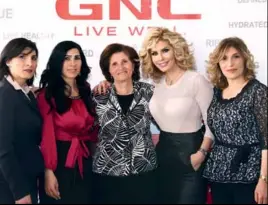  ??  ?? Hanane Matar, Nadia Ma khoul, Vict oria Matar, WafaSaikal­y et Cat herine Debiany