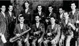  ?? DDN ARCHIVES ?? Michael Hauer (seated, second from left) and his orchestra in 1932.