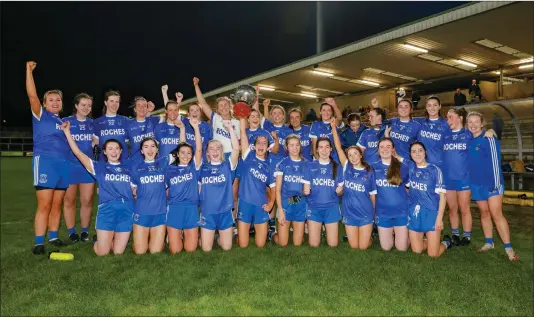  ?? ?? The victorious Kinawley Senior Ladies squad celebrate their title win on Saturday night at Brewster Park.