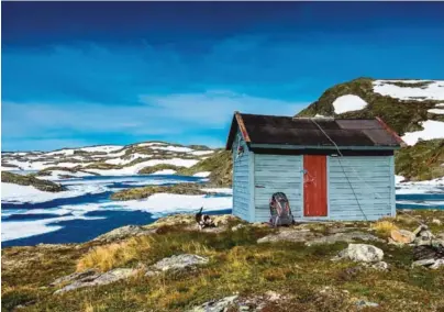  ??  ?? FISKEHYTTA: Artikkelfo­rfatteren forteller om sine erfaringer med Dab-radio på høyfjellet.