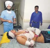  ?? HT PHOTO ?? ■ An injured at a hospital in Jalandhar on Tuesday.