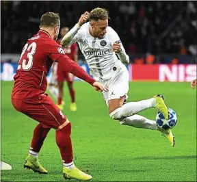  ??  ?? Contre Liverpool, Neymar a semblé enfin épanoui depuis son arrivée à Paris.