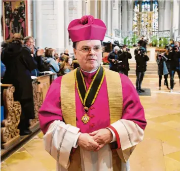  ?? Foto: Silvio Wyszengrad ?? Papst Franziskus hat den Augsburger Domdekan, Prälat Bertram Meier, zum neuen Bischof von Augsburg ernannt. Er gilt als Geistliche­r, der versöhnen und Menschen zusammenfü­hren kann.