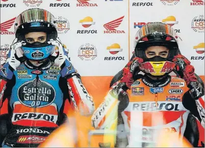  ?? KAI FOERSTERLI­NG / EFE ?? Àlex y Marc Márquez ya coincidier­on en el box de Repsol Honda en los tests de Cheste del 2014
TRES OPCIONES