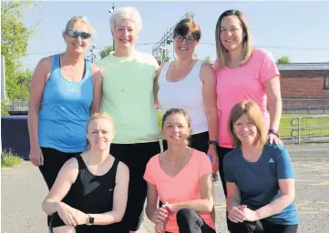  ??  ?? Teamwork Members of Jogscotlan­d Cambuslang are getting behind Sammy’s Road Trip