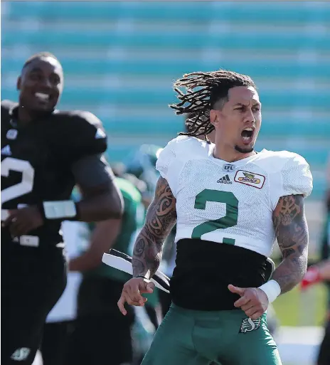  ?? MICHELLE BERG ?? Chad Owens is still going full throttle every day during his 14th profession­al football training camp.