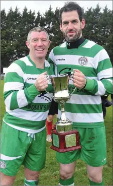  ??  ?? Murphy and O’Boyle - winners with Newfoundwe­ll 2018.