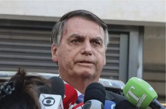  ?? VALTER CAMPANATO/AGÊNCIA BRASIL ?? O advogado conta que o documento estava impresso para que Bolsonaro pudesse ler