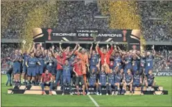  ??  ?? PSG CAMPEÓN. El equipo parisino ganó en Tánger la Supercopa.