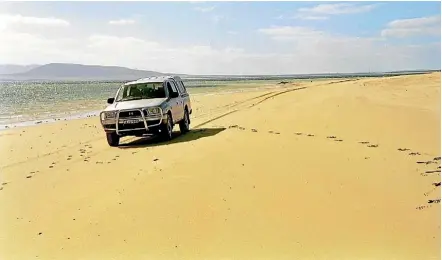  ?? PHOTO: LEE ATKINSON ?? Coffin Bay, Eyre Peninsula, is the place to go if you like your beaches all to yourself.