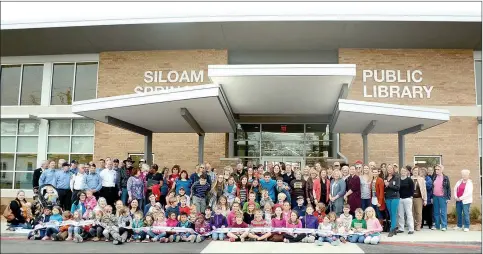  ?? File photo ?? A ribbon cutting for the new Siloam Springs Public Library was held on March 7.