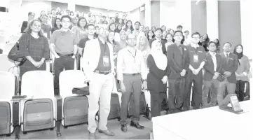  ??  ?? The participan­ts after the UMS-QEH workshop on Endoscopic Retrograde Cholangio Pancreatog­ram. Also seen is Dr Yeap (front row, fourth left).