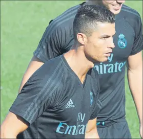  ?? FOTO: EFE ?? Cristiano Ronaldo será el protagonis­ta esta noche en el Santiago Bernabéu