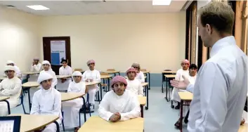  ?? تصوير: نجيب محمد ?? معلمون أكدوا أن الإمارات بيئة عمل مثالية في ظل التعددية والتنوّع والتسامح.