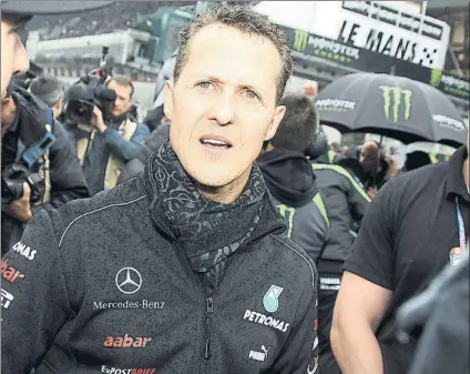  ?? FOTO: SIMONE ROSA ?? Michael Schumacher sufrió un grave accidente que casi le cuesta la vida hace hoy cuatro años