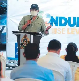  ?? FOTO: EL HERALDO ?? El presidente Juan Orlando Hernández solicita que se amplíen las salas para atender a los pacientes con covid-19 en Comayagua.