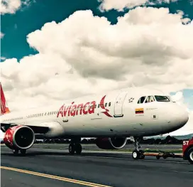  ?? FOTO CORTESÍA ?? Avianca anunció ayer la adquisició­n de un avión de pasillo único, el primero entregado por Airbus en Latinoamér­ica.