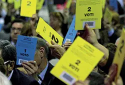  ??  ?? Passaggio storico Un voto nell’assemblea di Cattolica, Il 31 luglio si decide sulla spa