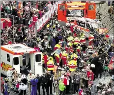  ?? DPA-BILD: MEIS ?? Im Kölner Rosenmonta­gszug ist eine Pferdekuts­che durchgegan­gen. Mehrere Menschen wurden verletzt.