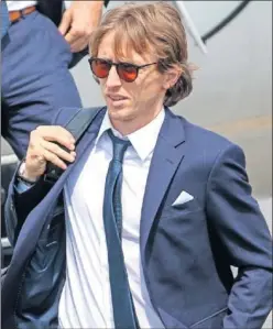  ??  ?? INQUIETUD. El Madrid anda inquieto con el futuro de Modric.