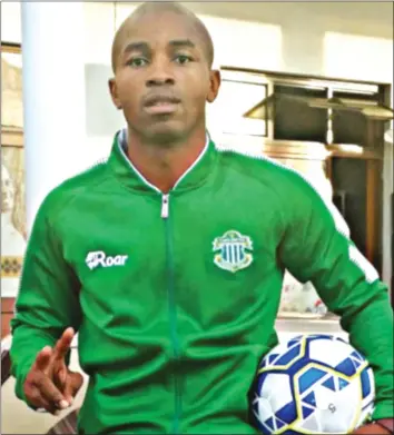  ??  ?? GREEN GRASS OF HOME . . . Gabriel Nyoni has returned to his boyhood team by sealing a deal to play for CAPS United