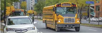  ?? MICHAËL MONNIER LE DEVOIR ?? La grève des chauffeurs d’autobus touche les élèves habitant l’ouest de l’île.