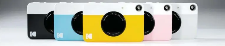  ?? BILD: SN/KODAK ?? Kodak versucht sein Glück mit neuen Produkten, etwa Digitalkam­eras, die zugleich Fotodrucke­r sind (im Bild).
