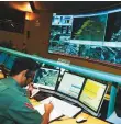  ?? Ahmed Ramzan/Gulf News Archives ?? Command and Control room of Dubai Police at Dubai Police Headquarte­rs.