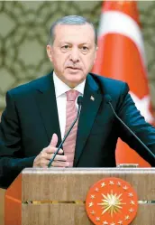  ??  ?? La purge en cours n’a encore touché que « le sommet de l’iceberg » a averti le président Recep Tayyip Erdogan.