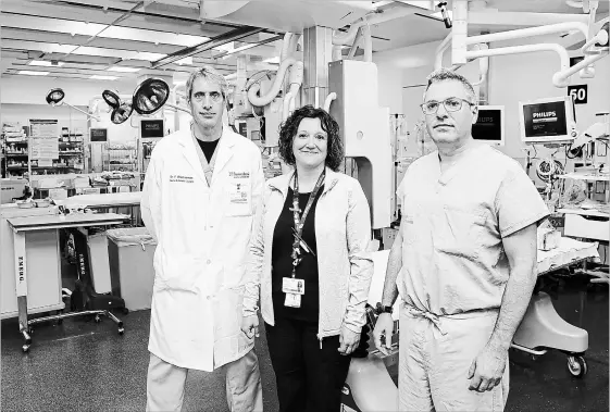  ?? ANDREW FRANCIS WALLACE
TORONTO STAR ?? Dr. Fred Brenneman, registered nurse Miranda Lamb and Dr. Avery Nathans at Sunnybrook Health Sciences Centre’s emergency room, which dealt with victims of Monday’s van attack.