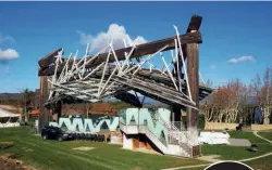  ??  ?? (Top left) Architect Frank Gehry left his mark on the Château La Coste in France. (Above left) Torres del Paine National Park in Chile.