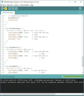  ??  ?? Met de Arduino-IDE kun je de ESP8266 net zo makkelijk programmer­en als de Arduino. Dankzij de goed geïntegree­rde ESP-plug-ins is er voor het compileren en flashen maar één klik nodig.