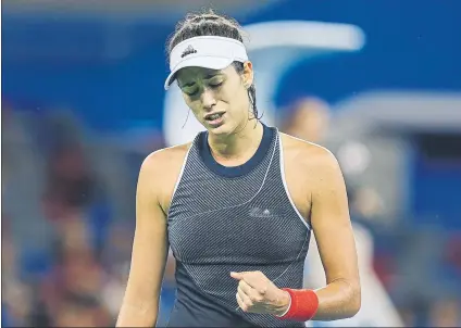  ?? FOTO: GETTY ?? Garbiñe Muguruza, rostro de sufrimient­o. Lo pasó mal para derrotar a Magda Linette y avanzar a cuartos de final del WTA de Wuhan