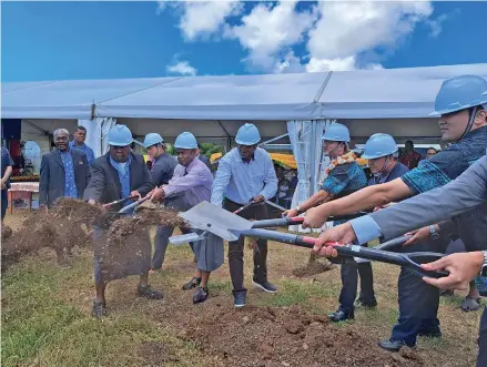  ?? ?? Minister for Agricultur­e, Waterways and Environmen­t Dr Mahendra Reddy with the Korean Ambassador to Fiji H.E. Mr Park Youngkyu during groundbrea­king ceremony for the Fiji-Korea Agrophotov­oltaic Project at Bureta on Ovalau Island