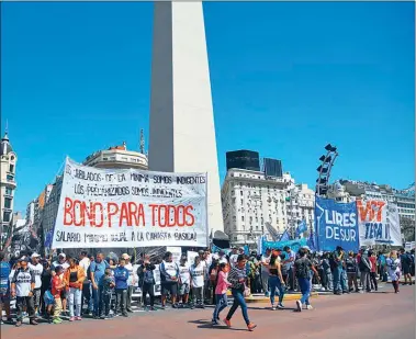  ?? TéLAM ?? CONTRADICC­IóN. En medio de las pujas políticas, se repiten las marchas con reclamos sociales.