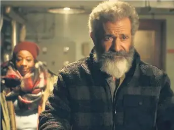  ?? PHOTO COURTOISIE VVS FILMS ?? Mel Gibson personnifi­e un père Noël fatigué et menacé de mort par un enfant.