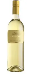  ??  ?? 2015 Anselmi San Vincenzo IGT, Veneto, Italy (Vintages 948158 Regularly $16.95 but now $1.50 off at $15.45 until Aug. 14) Far from the mediocrity we’ve come to expect from Soave, this bottle is offers plenty of fruit weight and a rich mouth feel...