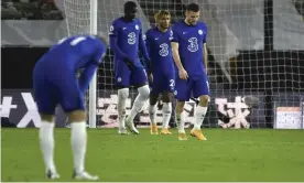  ??  ?? Frank Lampard said his Chelsea players learned a big lesson in the 2-1 defeat at Wolves and need to show more savviness to respond to different challenges. Photograph: Rui Vieira/