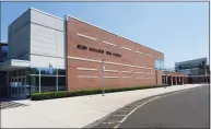  ?? Erik Trautmann / Hearst Connecticu­t Media ?? Brien McMahon High School in Norwalk on May 28, 2016.