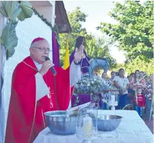  ?? ?? Monseñor Celestino Ocampo, obispo de Carapeguá.