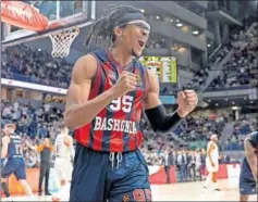  ?? ?? Chima Moneke, del Baskonia, feliz tras ganar en el Palacio.