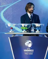  ?? L’ambasciato­re ?? Andrea Pirlo mvp dell’edizione del 2000 dell’Europeo under 21 e ambasciato­re di Euro 2019, che ha estratto le sfere con le varie nazionali durante il sorteggio di ieri a Bologna