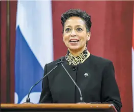  ?? PHOTO D’ARCHIVES ?? Le président du Conseil du Trésor Christian Dubé était vice-président de la CDPQ lorsque cette dernière a accepté de vendre ses actions de RONA. La ministre des Relations internatio­nales et de la Francophon­ie, Nadine Girault, a commencé à siéger au CA d’investisse­ment Québec en 2014, jusqu’à ce qu’elle se lance en politique avec la CAQ, en mai dernier.