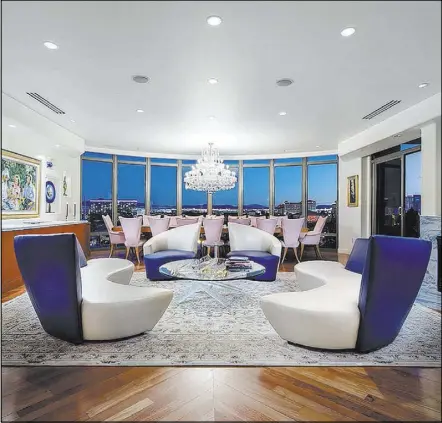  ?? Synergy Sotheby’s Internatio­nal Realty ?? The condo has sweeping views of the Strip.