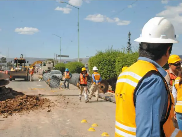  ??  ?? Banderazo de obras en el bulevar Morelos. Foto: Ricardo Sánchez