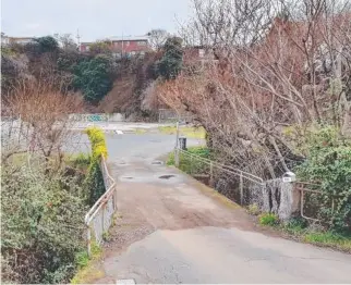  ?? ?? The bridge over New Town Rivulet to 80, 80a and 90 Creek Rd. Picture: ERA Planning