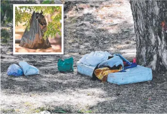  ?? Pictures: ALIX SWEENEY ?? OUTDOOR LIVING: Homeless people have turned Aitkenvale Park into their living room, moving in furniture and other belongings.