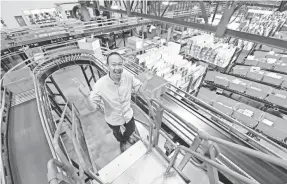  ?? ROBERT DEUTSCH/USA TODAY ?? Boxed CEO Chieh Huang in the company’s warehouse in Union, New Jersey. Boxed has been called the digital version of Costco.