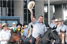  ?? GABRIELA BILO / ESTADÃO ?? Cavalo. Bolsonaro durante ato pró-governo na Esplanada